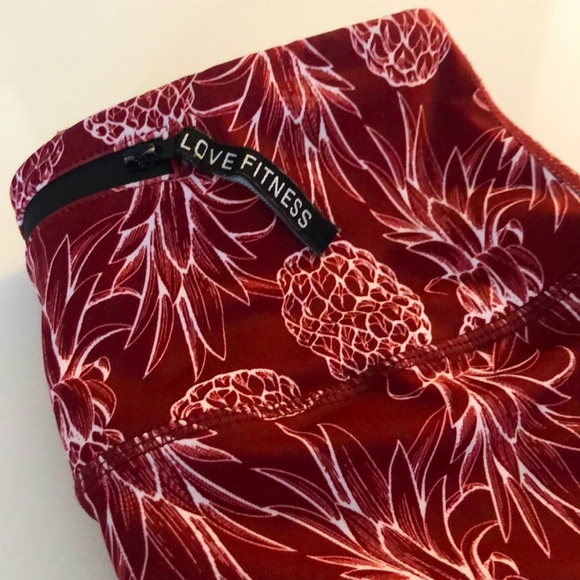 LOVE FITNESS LEGGINGS - Picture 2 of 4